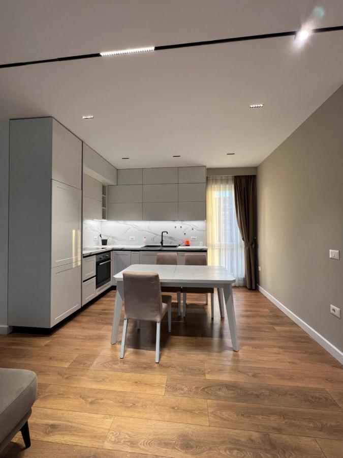 Blanc 7 Apartman Tirana Kültér fotó