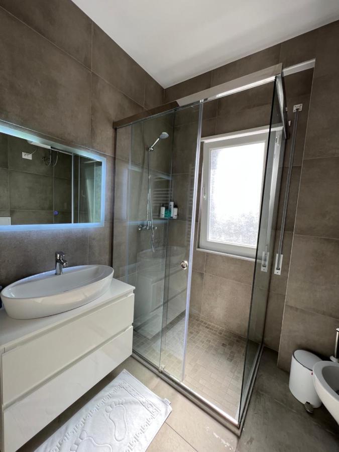 Blanc 7 Apartman Tirana Kültér fotó