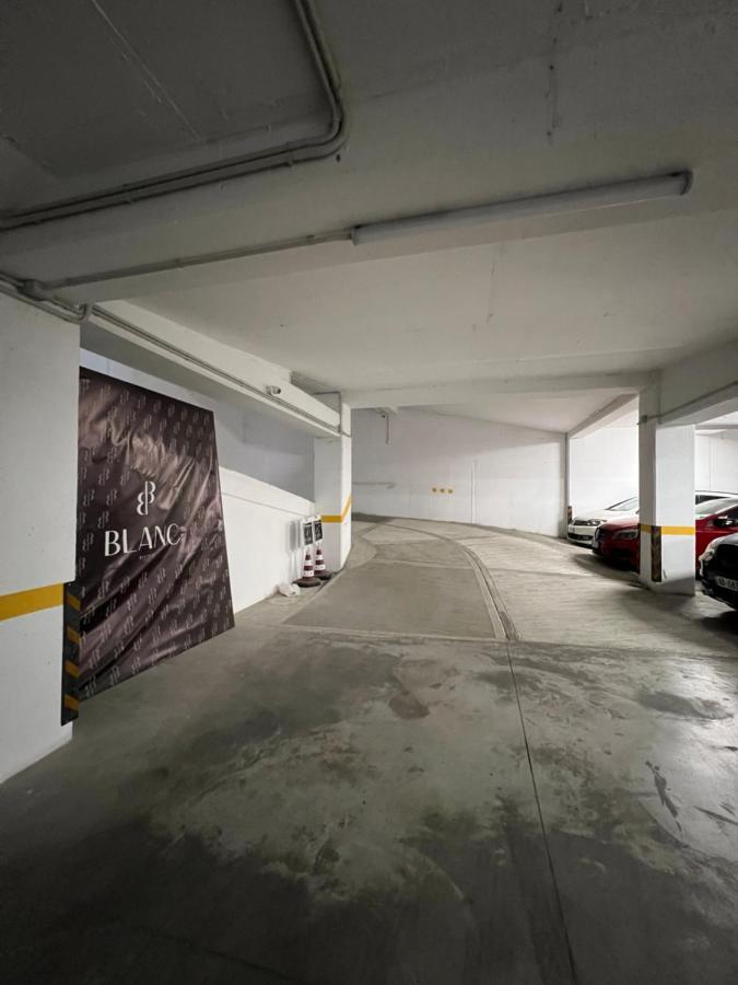 Blanc 7 Apartman Tirana Kültér fotó